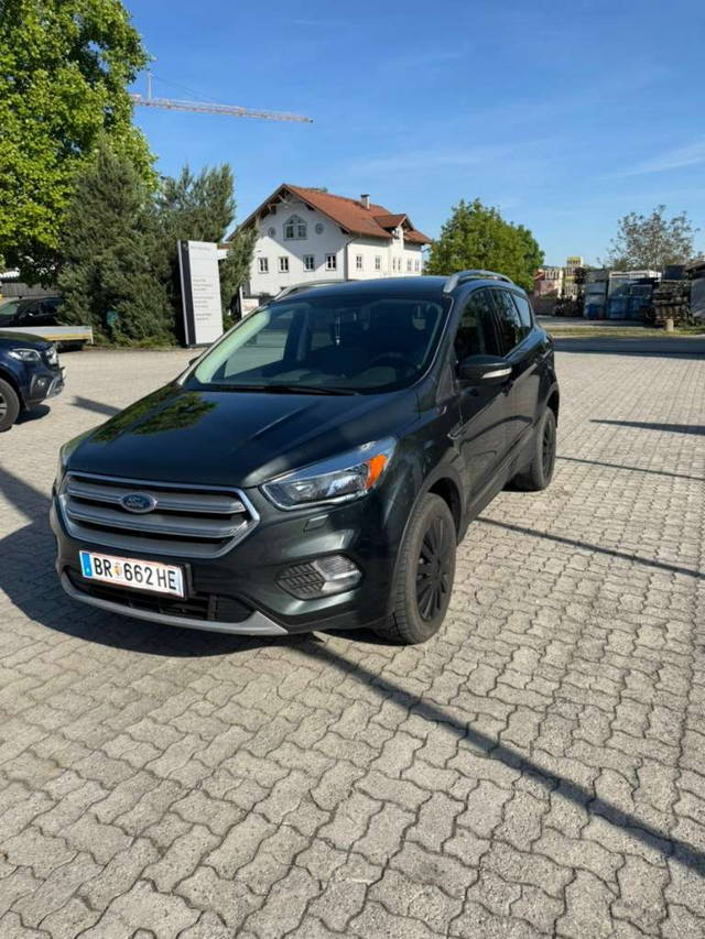 Ford Kuga 1,5 TDCi Trend Start/Stop SUV / Geländewagen