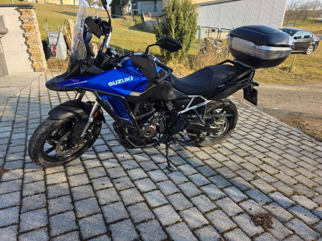 Suzuki V-Strom DL800 Tourer