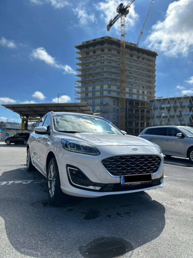 Ford Kuga Vignale FHEV SUV / Geländewagen