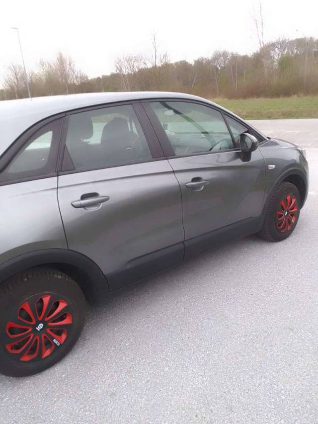 Opel Crossland X 1,2 Turbo -Benziner mit Autom. undAHK SUV / Geländewagen