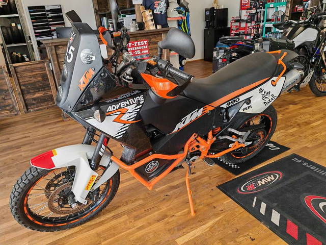 KTM 990 Adventure Tourer