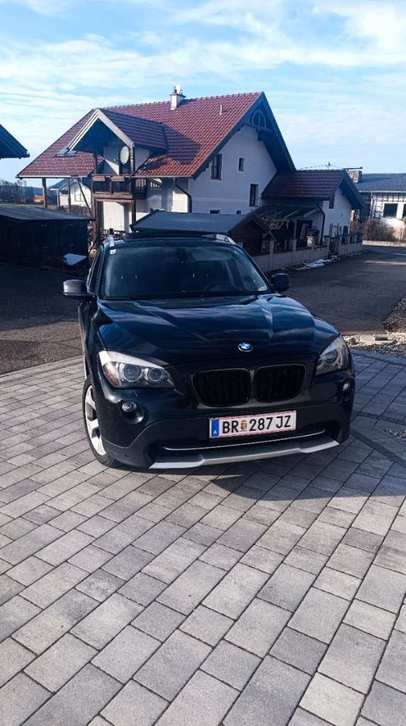 BMW X1 SUV / Geländewagen