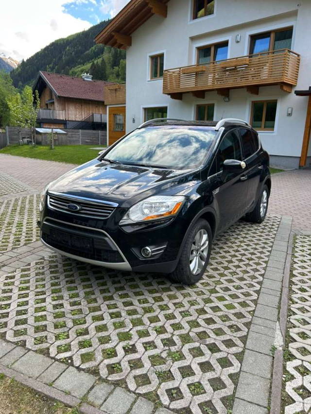 Ford Kuga 2.0 TDCI 4x4 SUV / Geländewagen