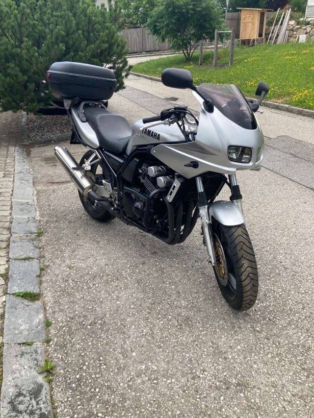 Yamaha FZS Fazer 600 Tourer