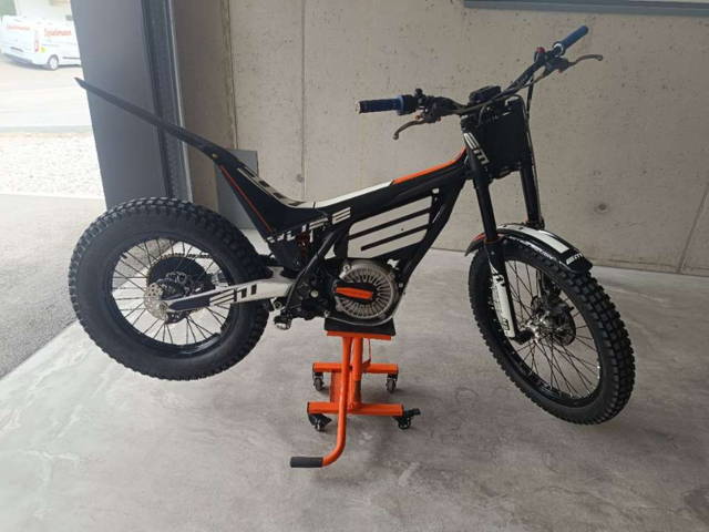 Electric Motion Epure Race Trial