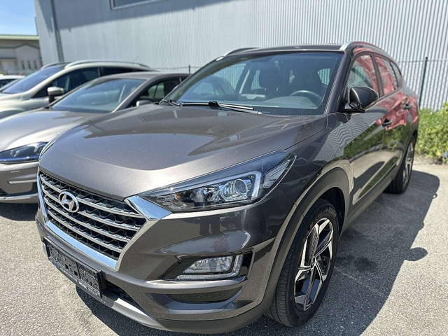 Hyundai Tucson 1,6 CRDI 4WD SUV / Geländewagen