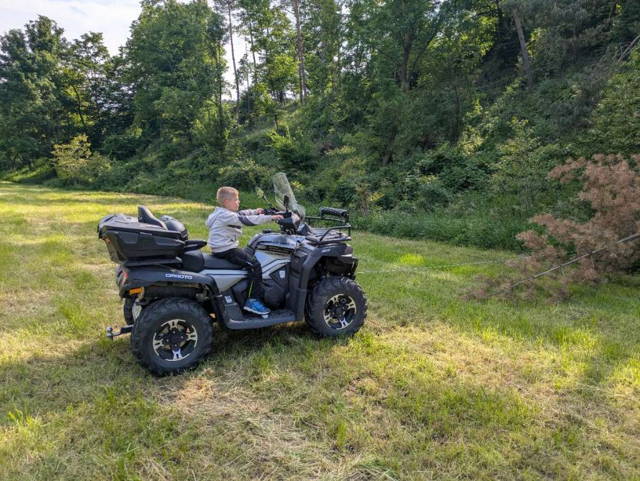 CF-Moto CForce 625 Touring inkl. Anhänger und Schneeschild Quad