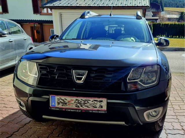 Dacia Duster Blackshadow TCe 125 S&S 4WD SUV / Geländewagen