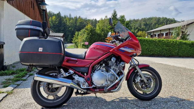 Yamaha XJ Diversion XJ 900S Tourer