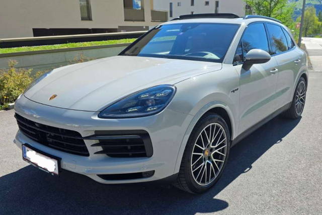 Porsche Cayenne E-Hybrid Porsche Garantie bis 1.2026 SUV / Geländewagen