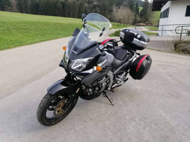 Suzuki V-Strom DL 1000 Tourer