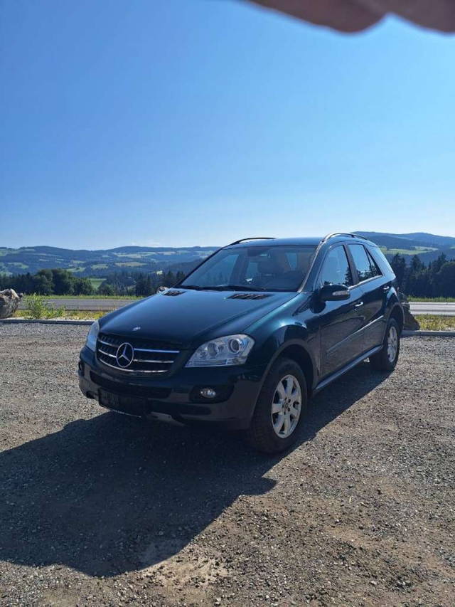 Mercedes-Benz M-Klasse ML 320 CDI SUV / Geländewagen
