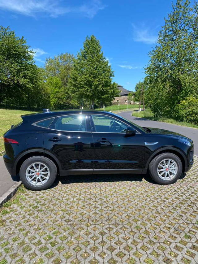 Jaguar E-Pace SUV / Geländewagen