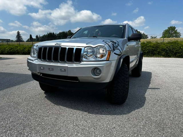 Jeep Grand Cherokee WH HEMI 5,7 SUV / Geländewagen
