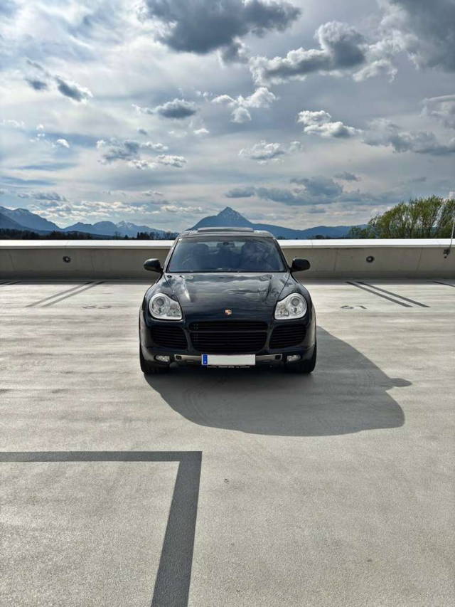 Porsche Cayenne 4.5 SUV / Geländewagen