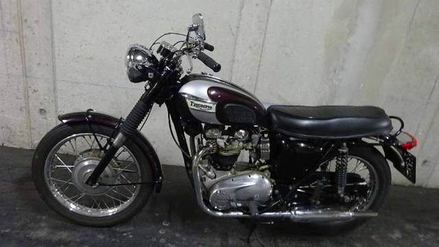 Triumph Bonneville T120 Tourer
