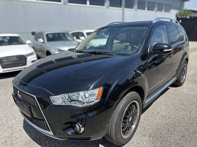 Mitsubishi Outlander 2,2 DI-D TC-SST Intense+ Aut. SUV / Geländewagen