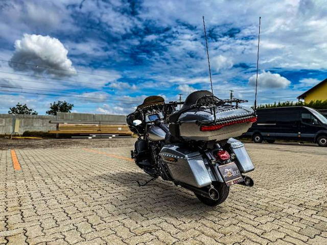 Harley-Davidson CVO FLHTKSE Tourer