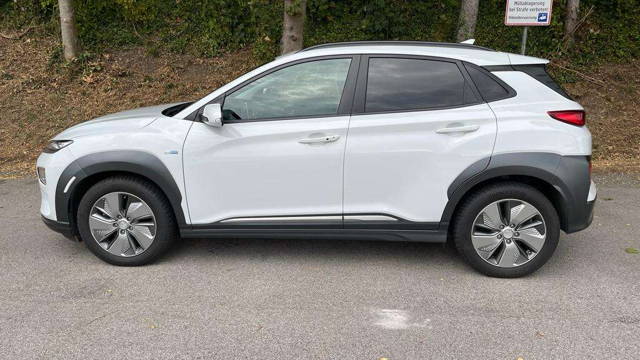 Hyundai Kona 64 kWh SUV / Geländewagen