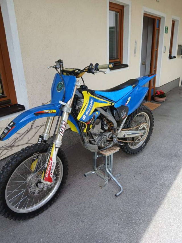 Suzuki RMX Rmz 250 Motocross