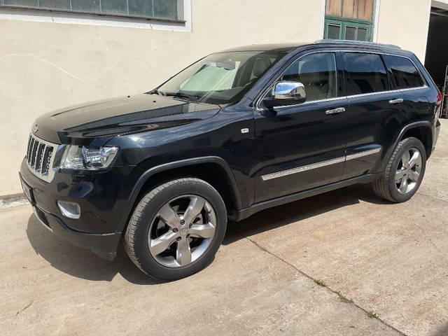 Jeep Grand Cherokee 3,0 Overland CRD SUV / Geländewagen