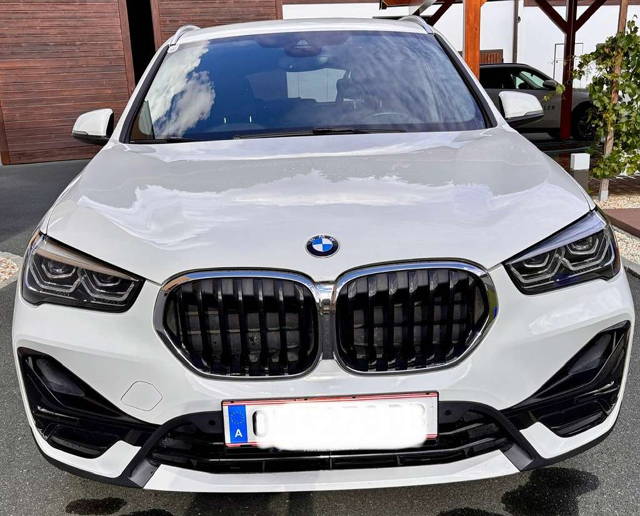 BMW X1 xDrive 18d Aut. Sport Line SUV / Geländewagen