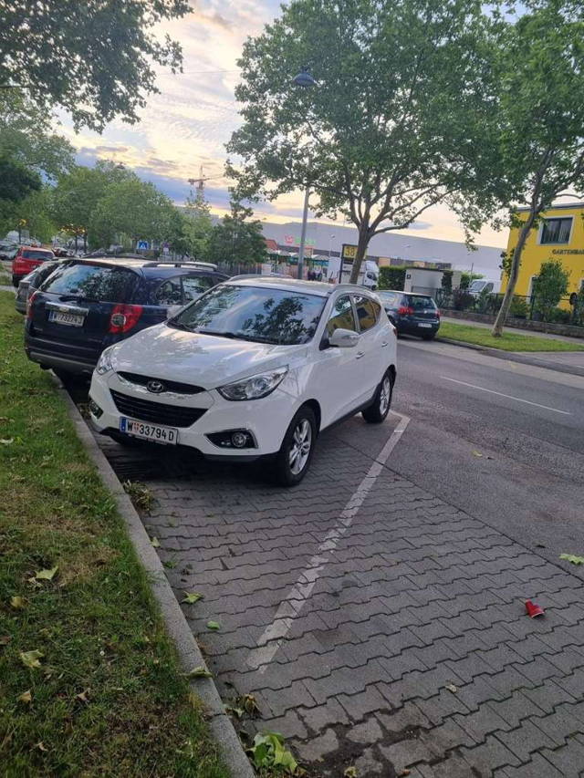 Hyundai iX35 2.0L CRDI SUV / Geländewagen