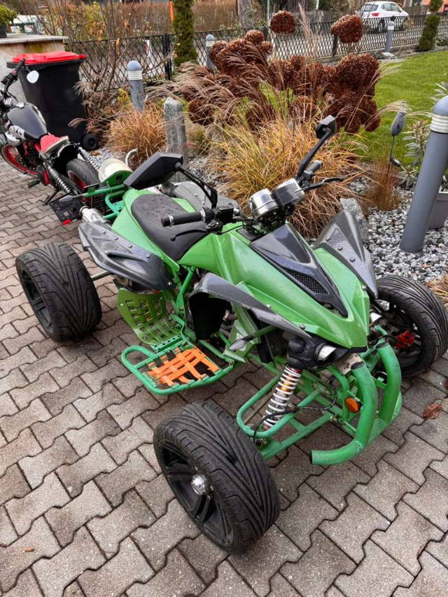 Jingling Quad