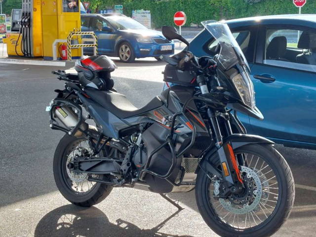 KTM 890 Adventure Tourer