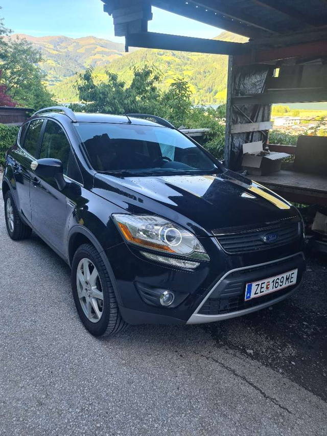 Ford Kuga 2,0 Titanium 4x4 TDCI DPF SUV / Geländewagen
