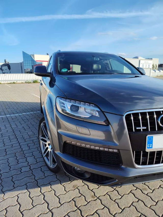 Audi Q7 3.0 TDI (DPF) quattro tiptronic - SUV / Geländewagen