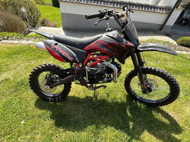 Dirt Bike 125ccm Motocross