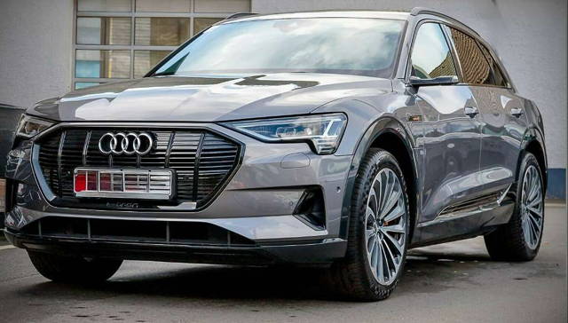 Audi e-tron Audi Etron 55 SUV / Geländewagen