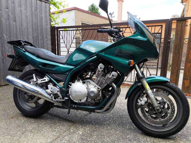 Yamaha FJR 900 Diversion Tourer