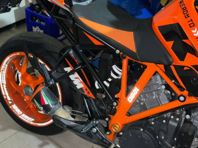 KTM Super Duke 1290 GT, orange, Austin Race Tourer