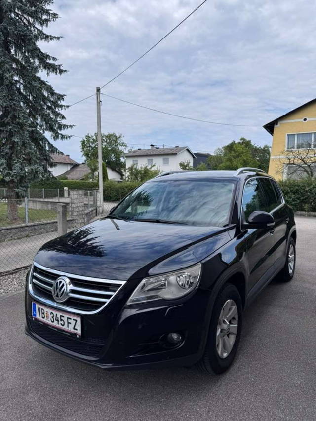 VW Tiguan SUV / Geländewagen