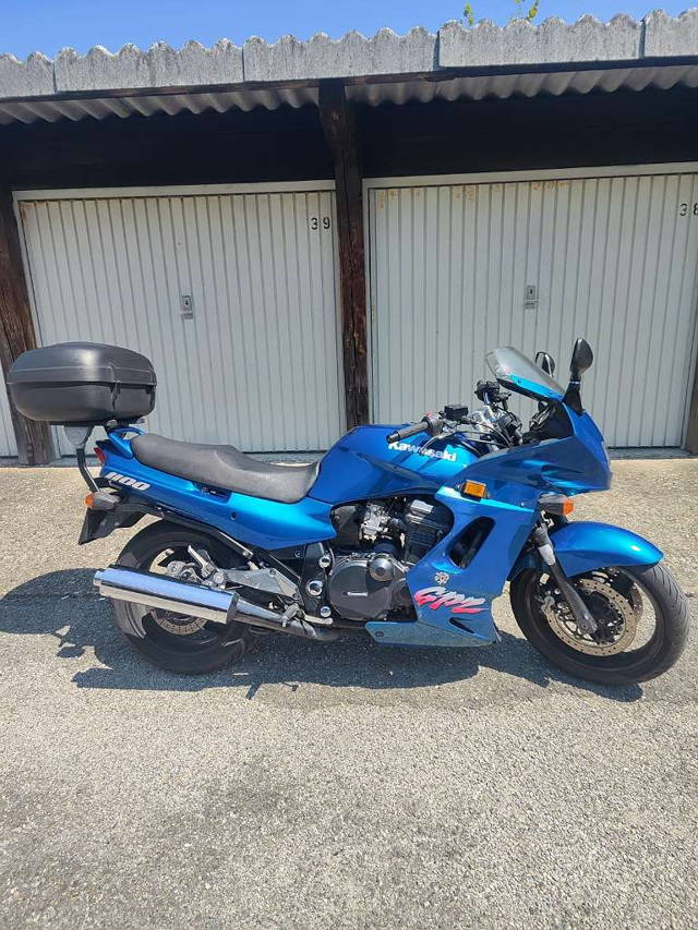 Kawasaki GPZ ZXT10E Tourer