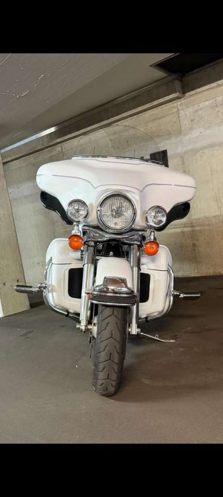 Harley-Davidson Electra FLHTCU Tourer
