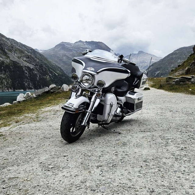 Harley-Davidson Electra FLHTCU Electra Glide Ultra Classic - Modell 2008 Tourer
