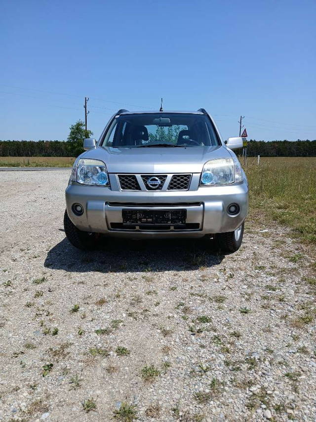 Nissan X-TRAIL Comfort 2,2 dCi 16V SUV / Geländewagen