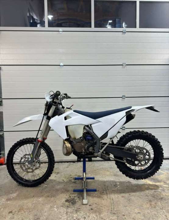 Husqvarna TE 300 TPi Enduro