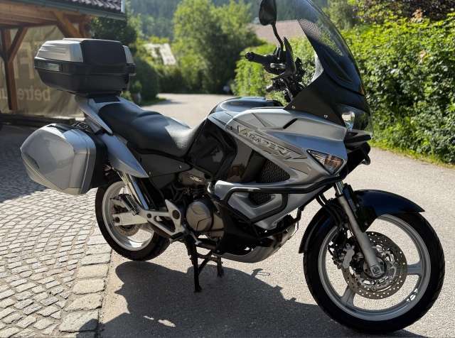 Honda Varadero XL 1000 ABS Tourer