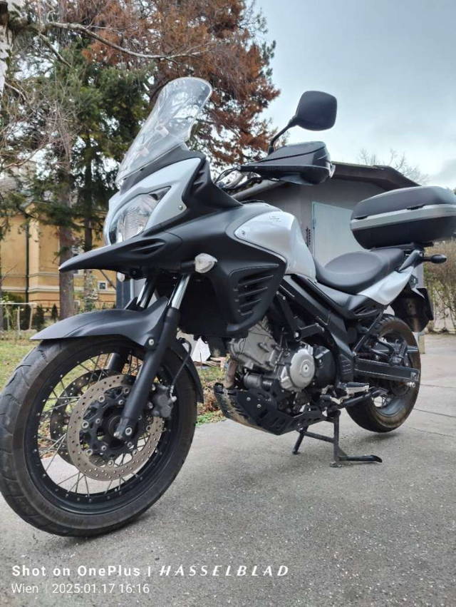 Suzuki V-Strom DL 650 XA Tourer