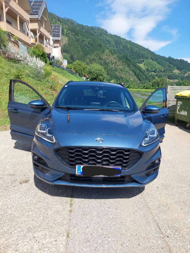 Ford Kuga ST-LINE, 2L, 150PS, SUV/GELÄNDEWAGEN SUV / Geländewagen