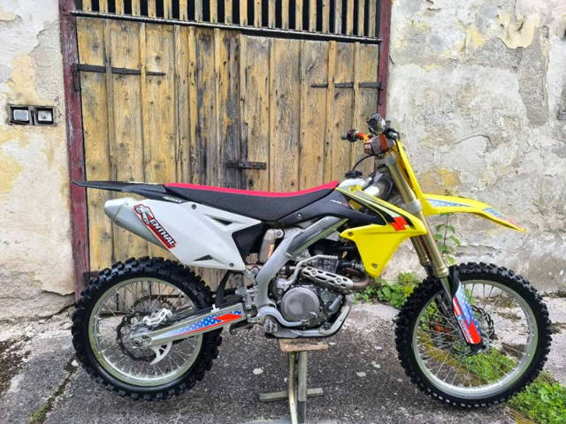 Suzuki RM Suzuki rmz 450 Motocross