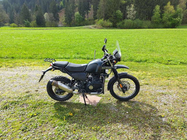 Royal Enfield Himalayan 411 Enduro