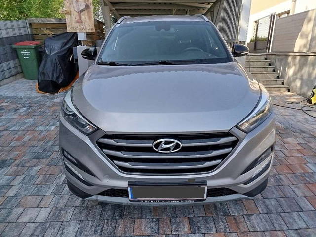 Hyundai Tucson 2,0 CRDI 4WD GO! SUV / Geländewagen