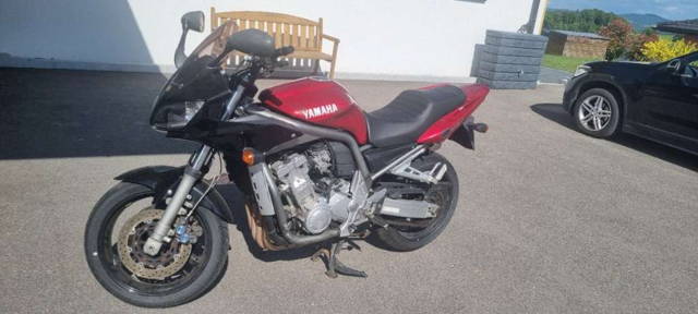 Yamaha FZR Yamaha 1000 Fazer Tourer