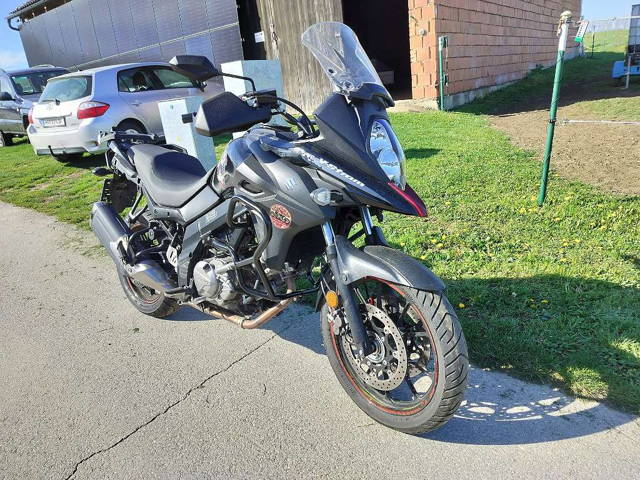 Suzuki V-Strom Tourer