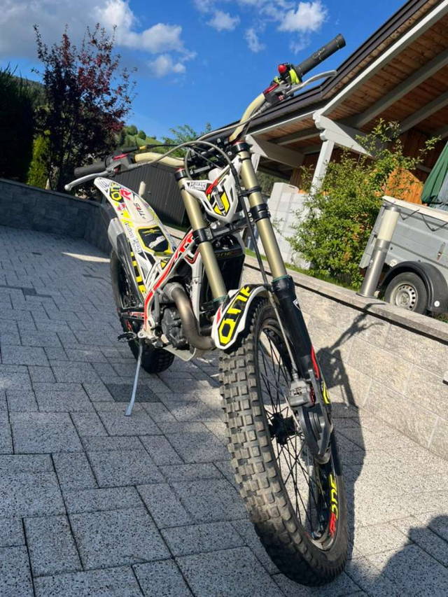 TRS 125 Raga Edition 2019 Trial